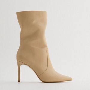 💕 Zara Leather Heeled Ankle Booties